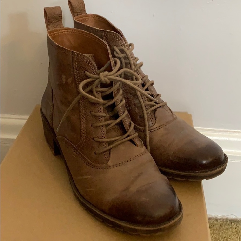 Lucky brand boots